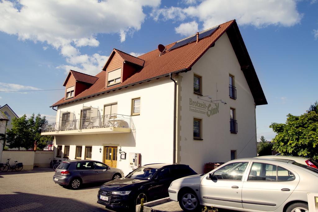 Hôtel Brotzeit-Stadl Gbr à Bad Staffelstein Extérieur photo